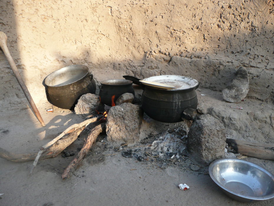 Typical up do date cooking facilities, the pot design hasn't changed since introduced from Europe in the 17th century