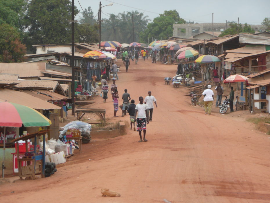 A typical dusty street in Liberia